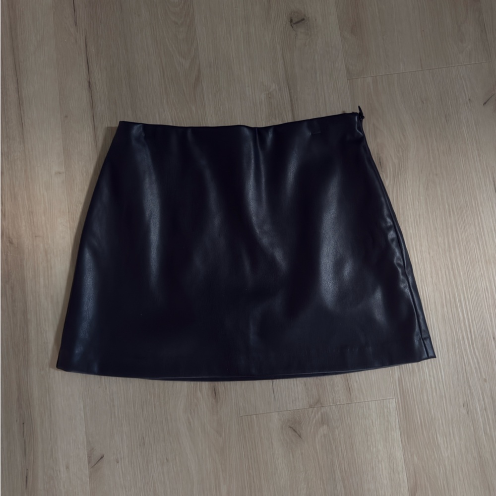 Abercrombie & Fitch Black Mini Skirt